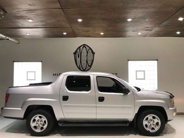 2010 Honda Ridgeline 4x4 RT 4dr Crew Cab